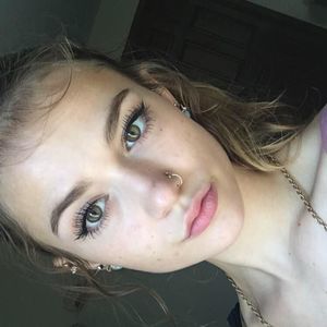 Meet your Posher, Shelby